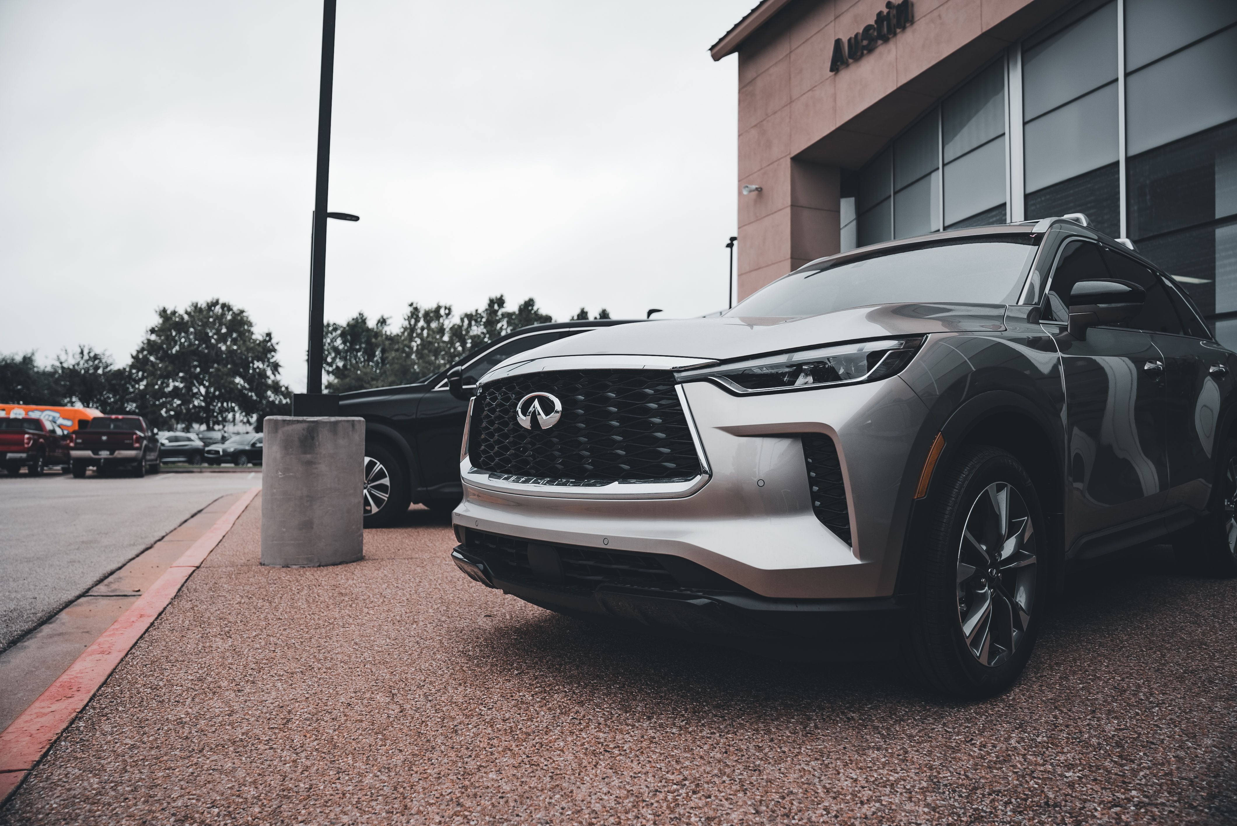 Why Car Dealerships Lose Buyers Before They Ever Visit the Showroom