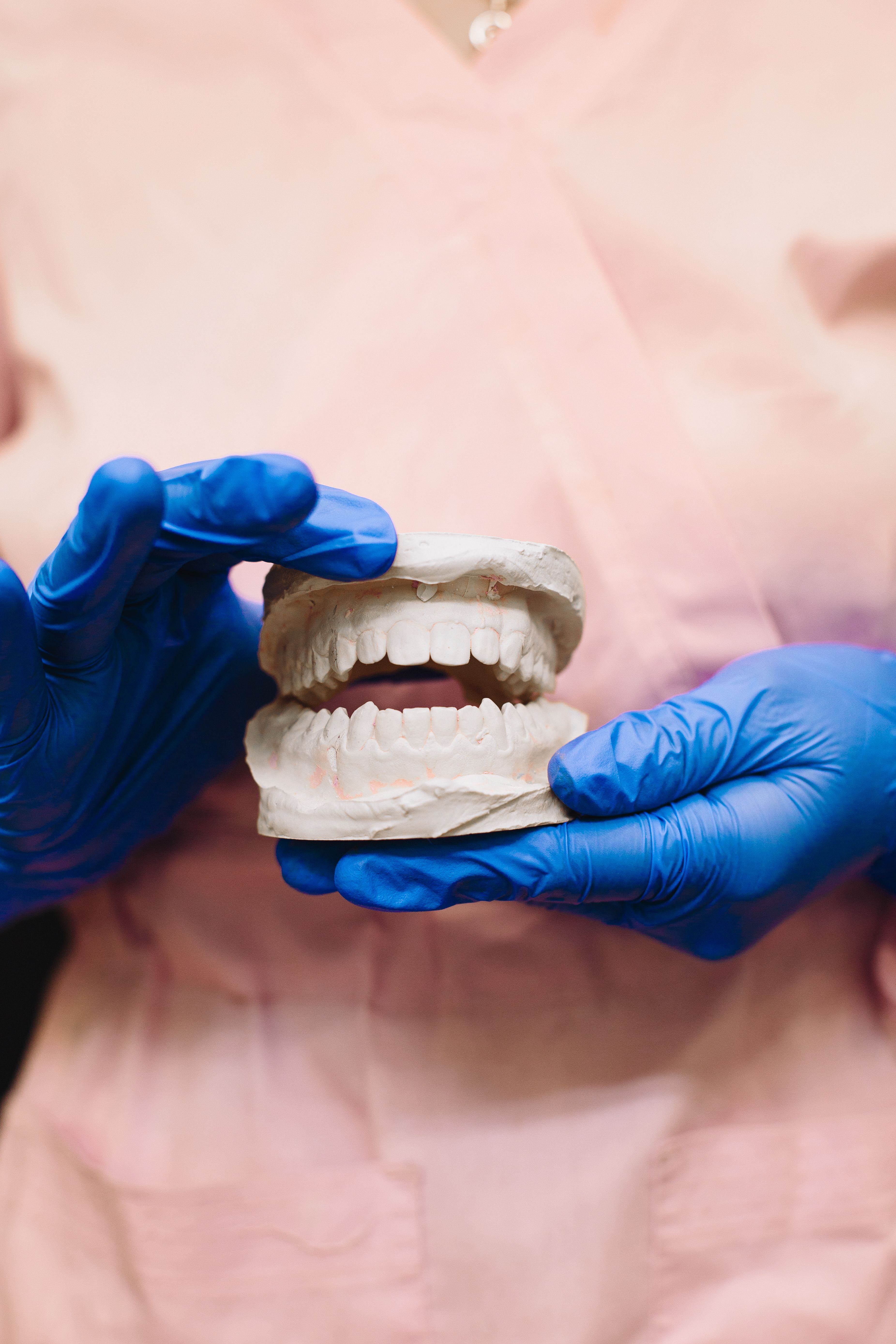 A Busy Dental Practice Shouldn't Have to Choose Between Patients and Social Media