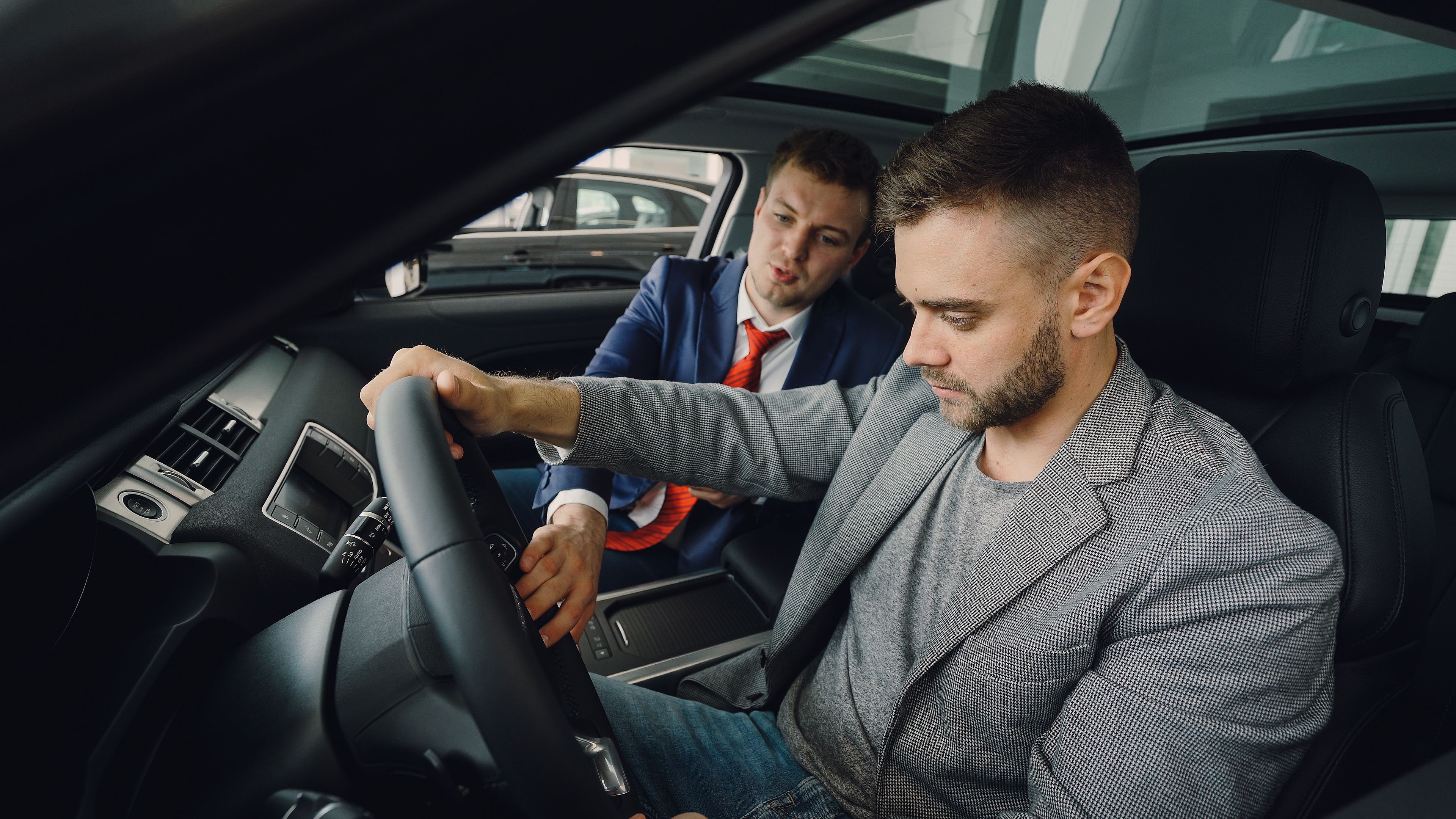 5 Reasons Car Dealerships Need to Respond Before the Buyer Requests Another Quote