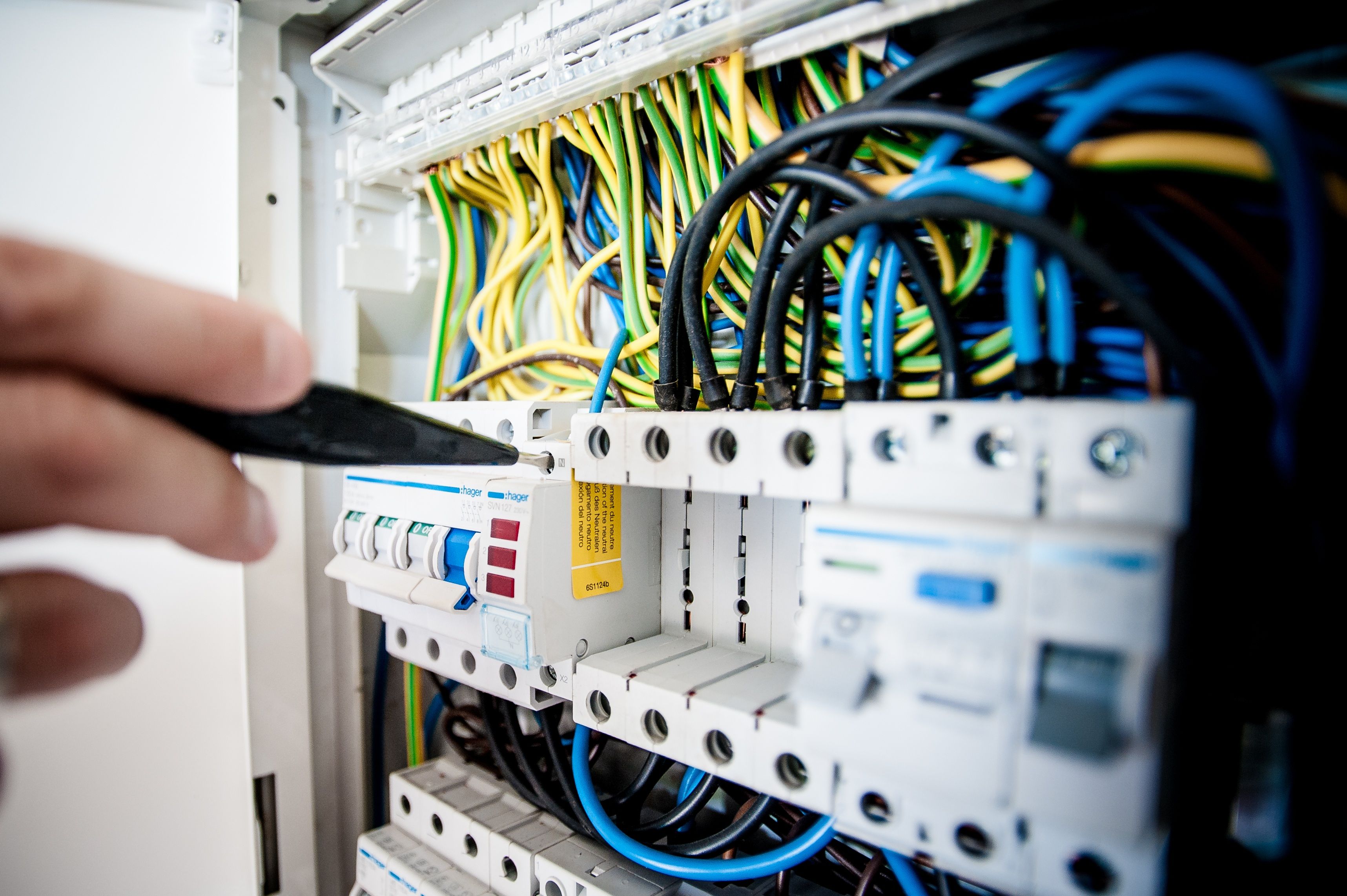 How Electrical Contractors Can Promote the Next Generation of Electrical Services