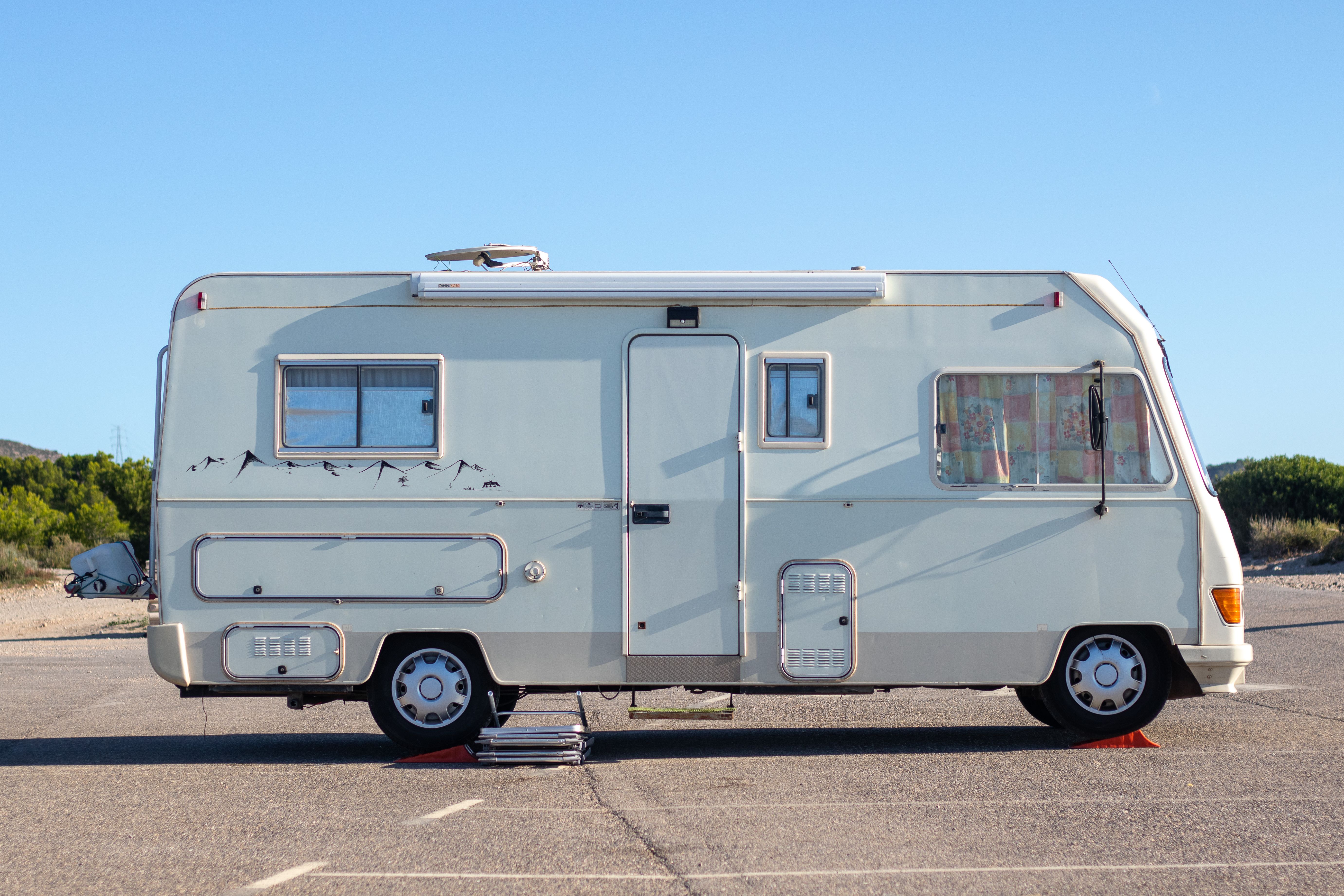 Why RV Dealers Lose Buyers Between the First Inquiry and the Showroom