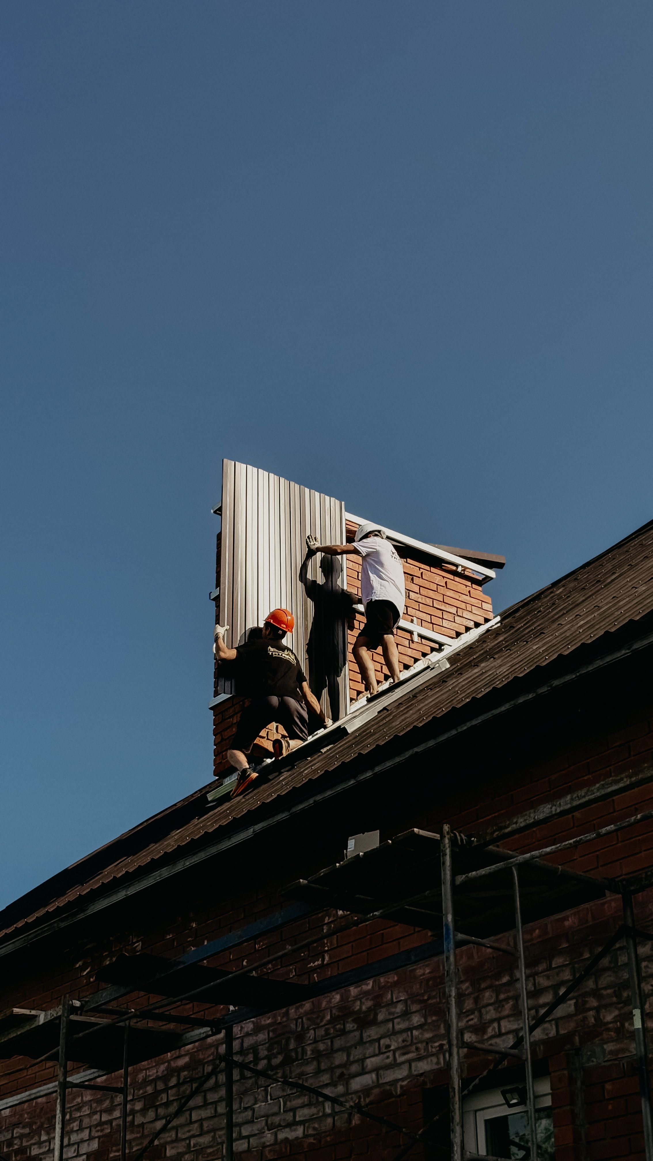 How Roofing Companies Can Win the Race After a Storm