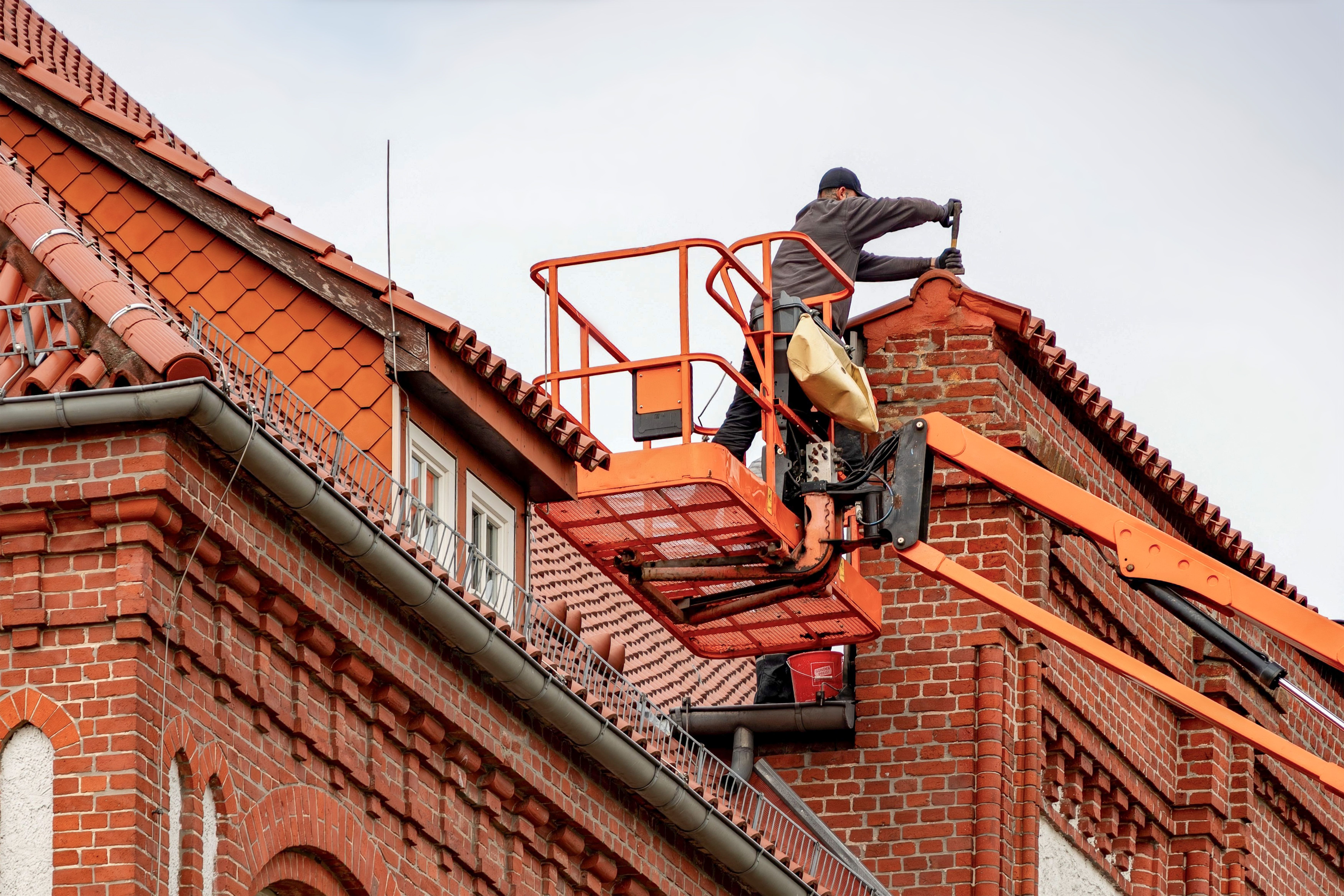 Why Roofing Companies Need a Better Way to Market Every Available Service